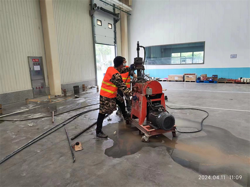 立山厂房地面下沉塌陷注浆加固施工